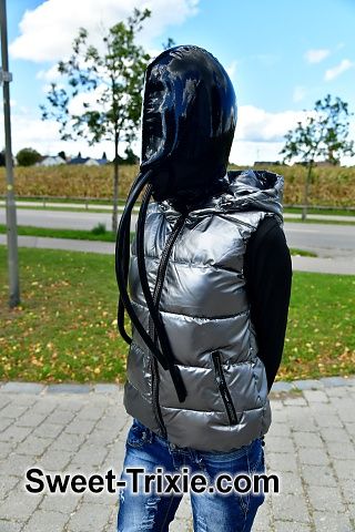 Mask by latexcatfish